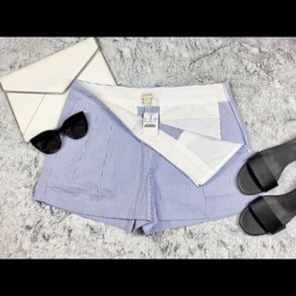🔹NWT! J. Crew Blue & Pleated Seersucker Shorts🔹 - Picture 4 of 5